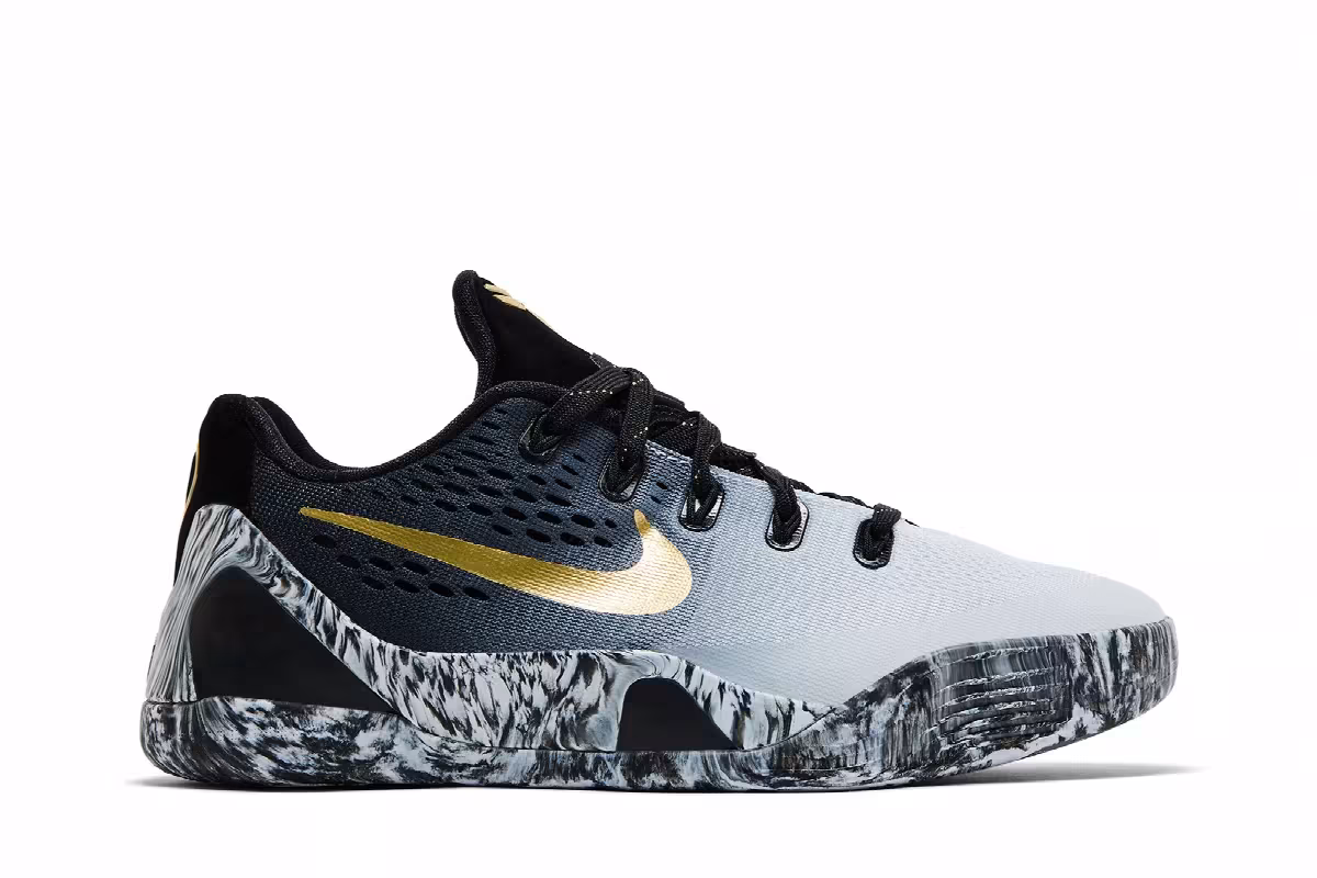 Nike Kobe 9 EM GS Mambacita, view 2