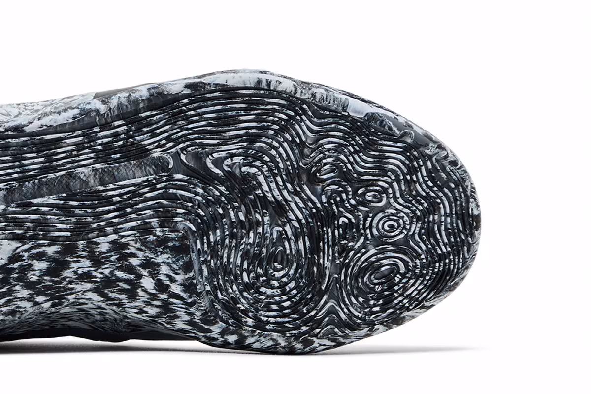 Nike Kobe 9 EM GS Mambacita, view 6