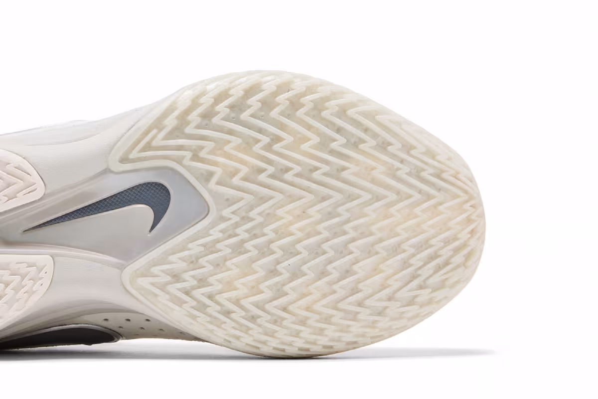 Nike Air Zoom GT Cut 3 EP Sail Smoke Grey, view 6