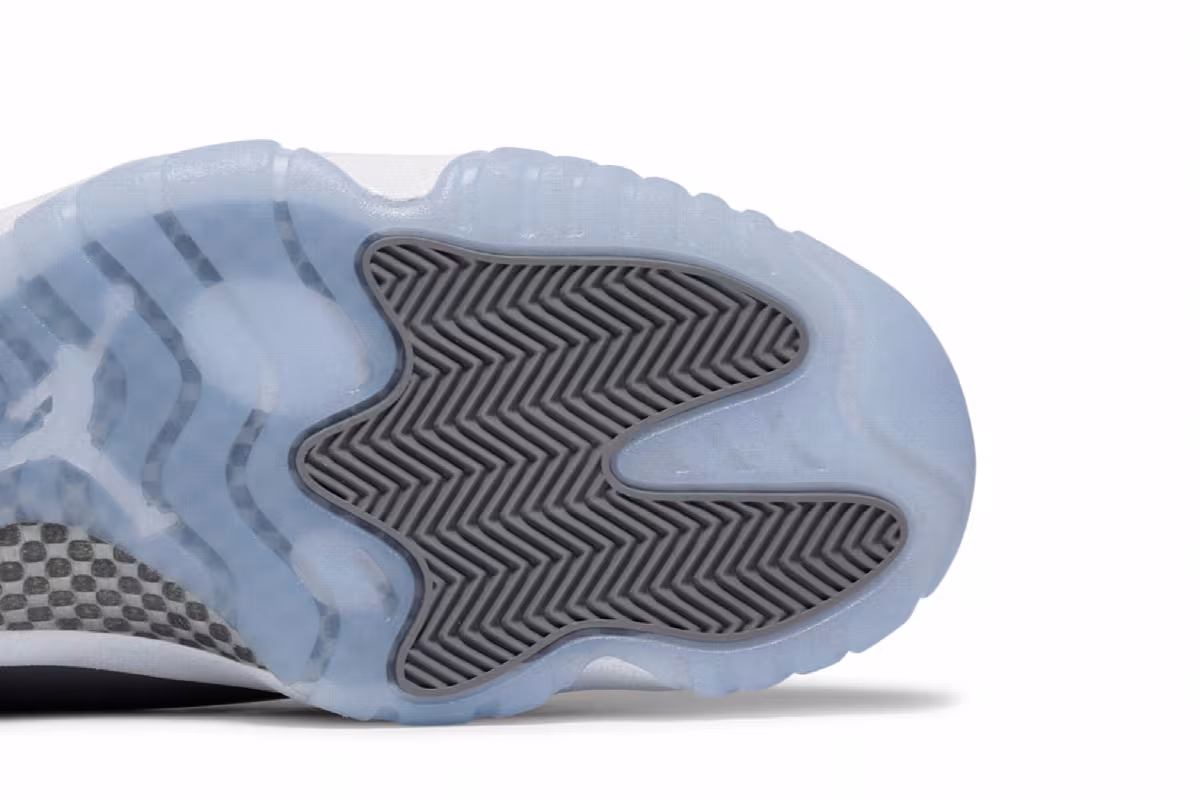 Air Jordan 11 Cool Grey 2021, view 6