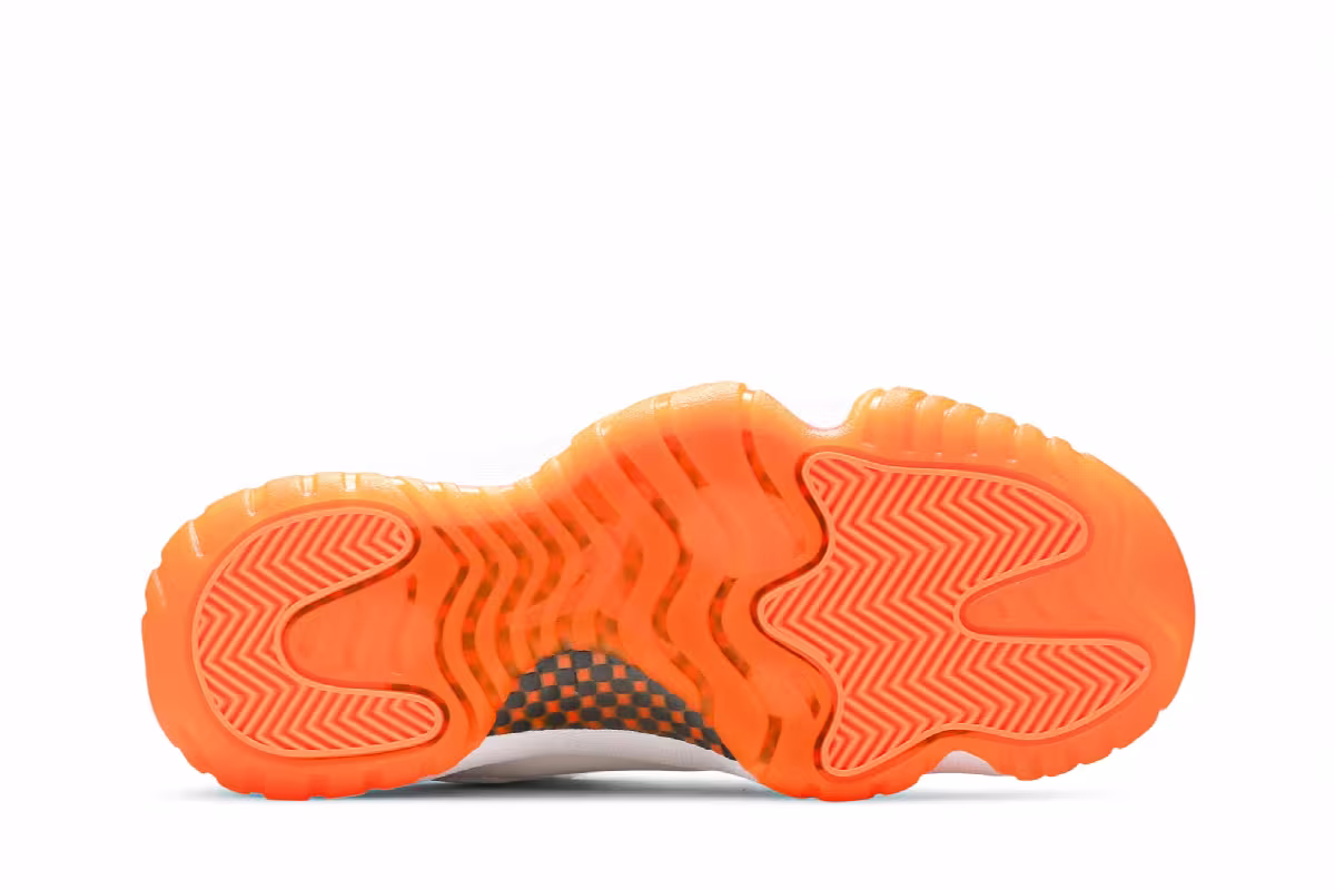 Women's Air Jordan 11 Low Bright Citrus, view 5