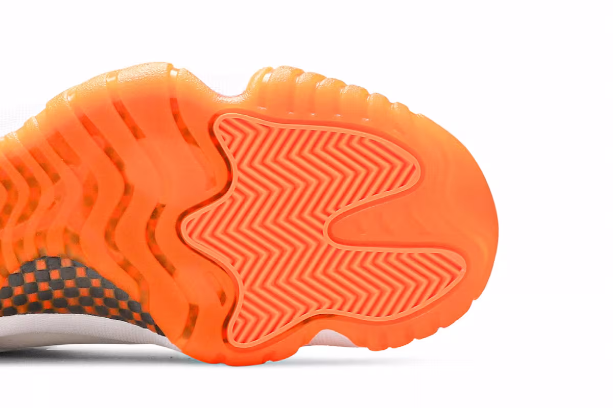 Women's Air Jordan 11 Low Bright Citrus, view 6