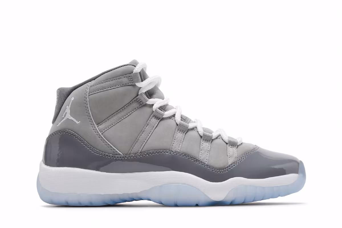 Air Jordan 11 GS Cool Grey 2021, view 2