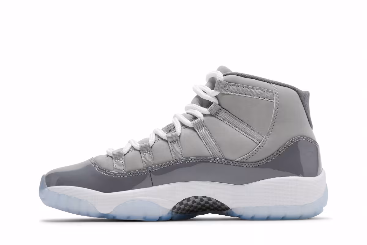 Air Jordan 11 GS Cool Grey 2021, view 4