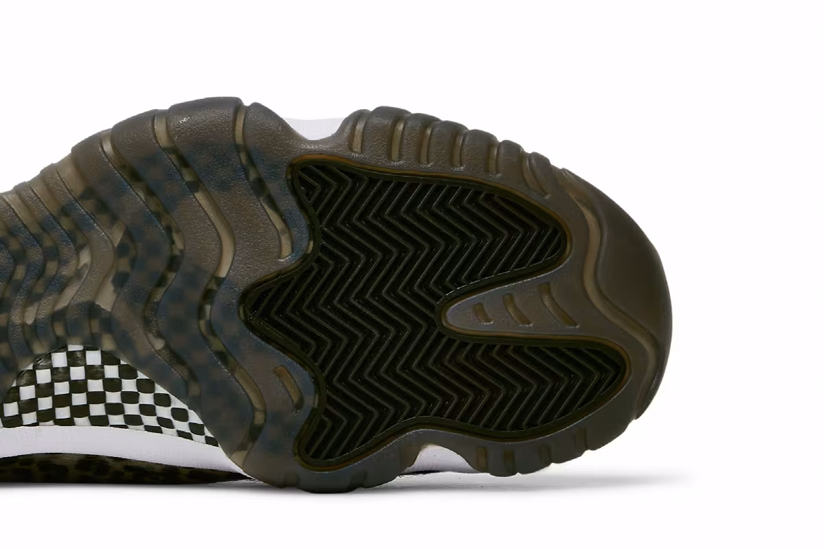 Women's Air Jordan 11 Animal Instinct, view 6