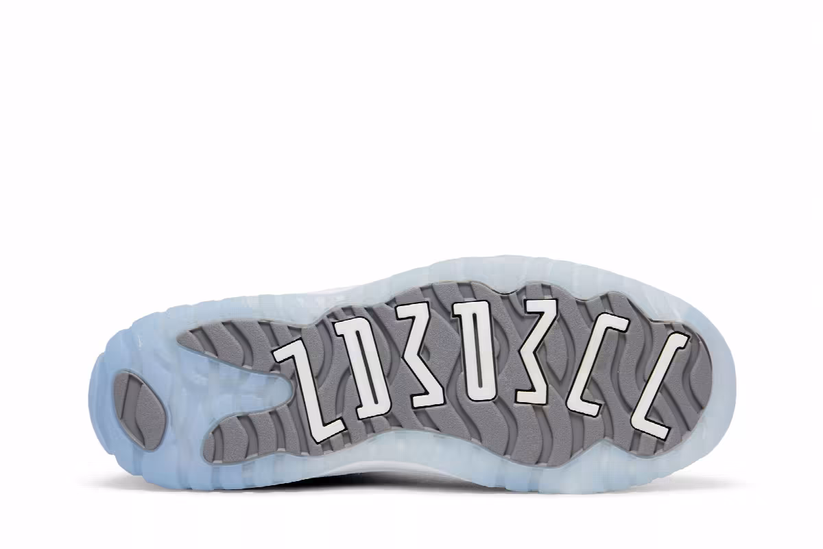 Air Jordan 11 PS Cool Grey 2021, view 5
