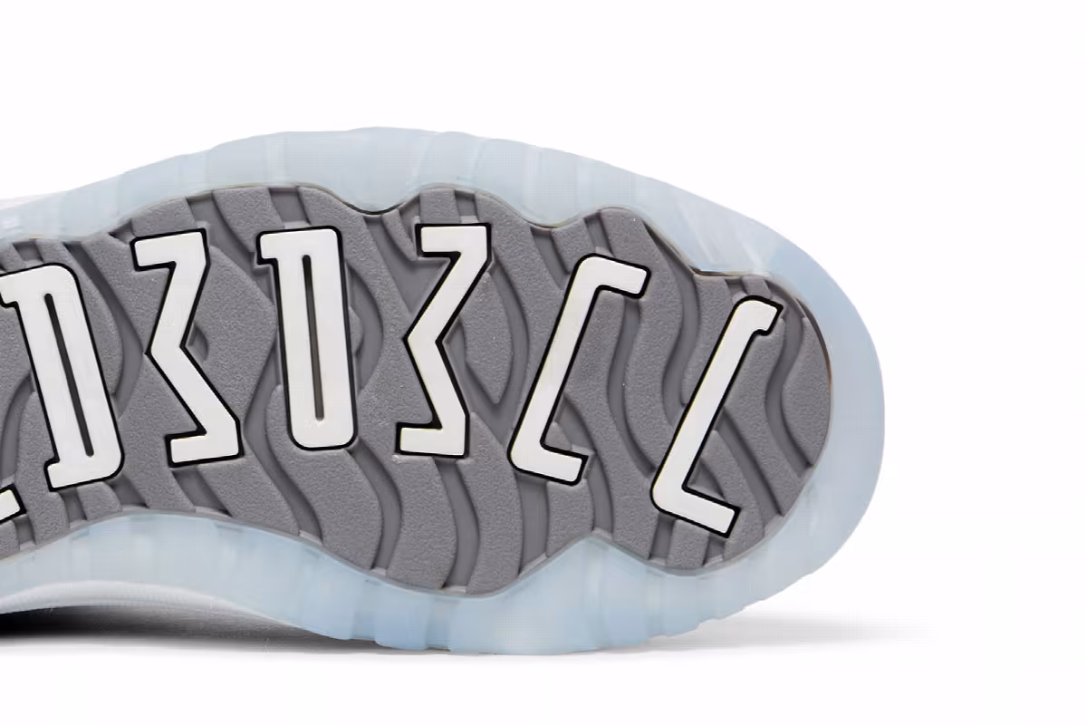 Air Jordan 11 PS Cool Grey 2021, view 6