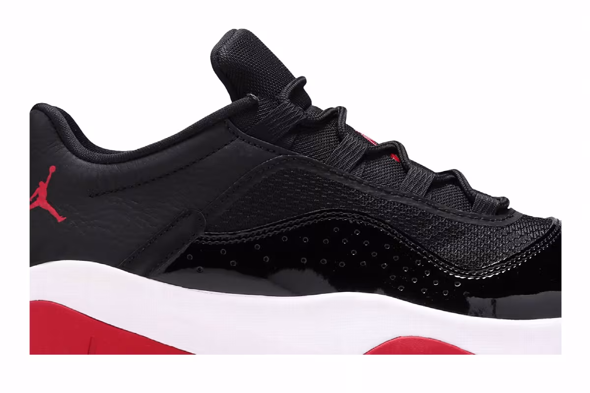 Air Jordan 11 CMFT Low Bred, view 3