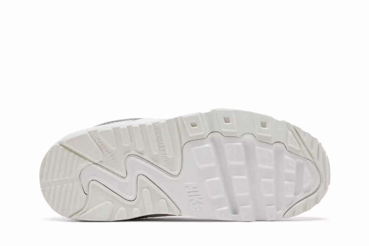 Nike Air Max 90 Leather TD White Metallic Gold Star, view 5