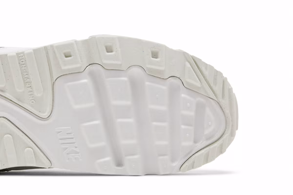 Nike Air Max 90 Leather TD White Metallic Gold Star, view 6