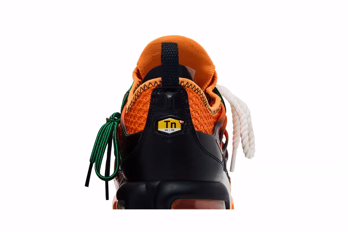 Homecoming x Nike Air Max Plus Safety Orange Black Bright Mandarin, view 8