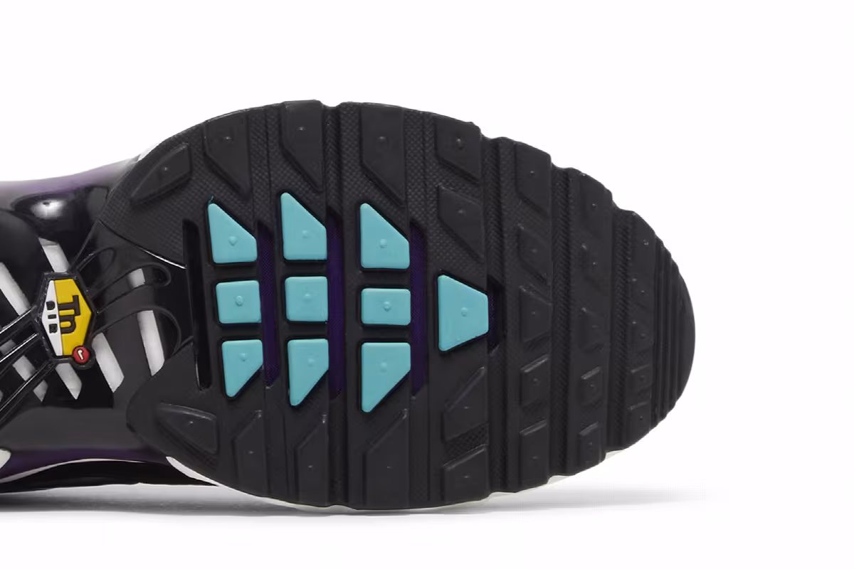 Nike Air Max Plus Reverse Grape, view 6