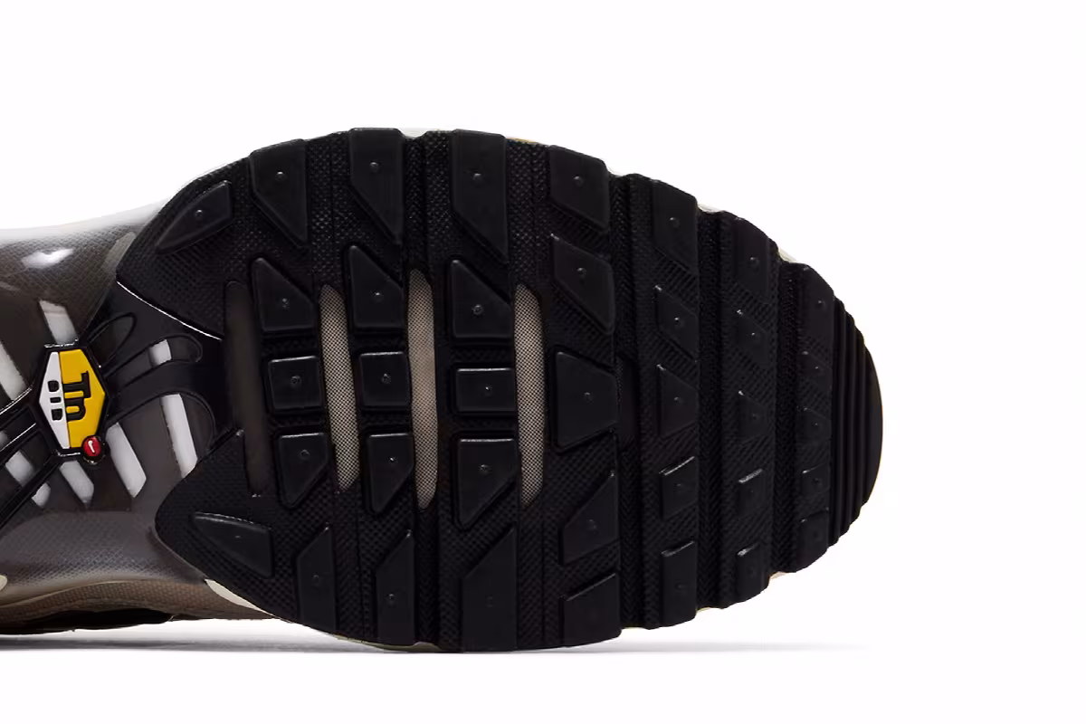 Nike Air Max Plus Light Orewood Cave Stone, view 6