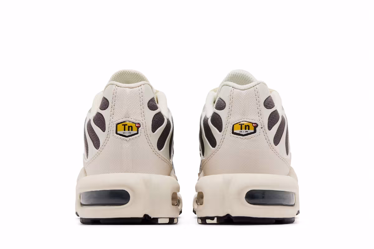 Nike Air Max Plus Light Orewood Cave Stone, view 7