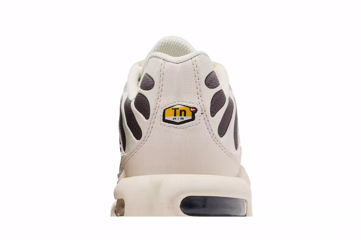 Nike Air Max Plus Light Orewood Cave Stone, view 8