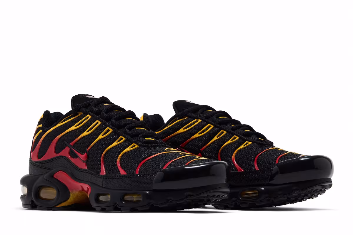 Nike Air Max Plus Black University Gold Red, view 9