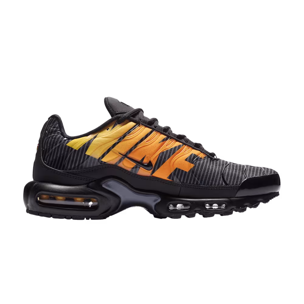Nike Air Max Plus SE Total Orange