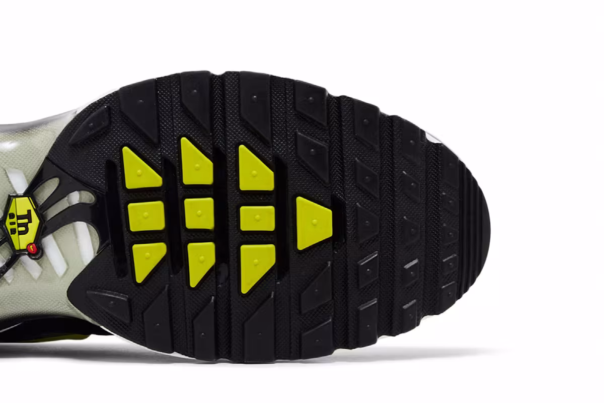 Nike Air Max Plus Bright Cactus, view 6