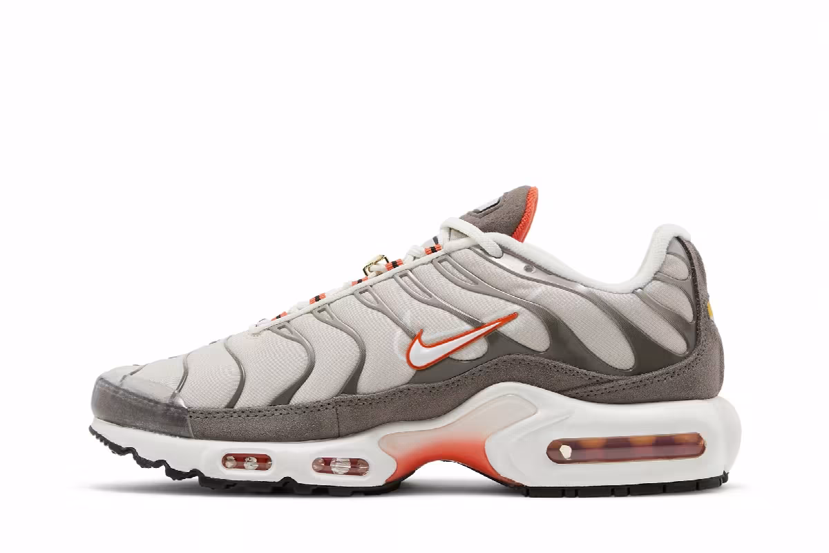 Nike Air Max Plus First Use, view 4