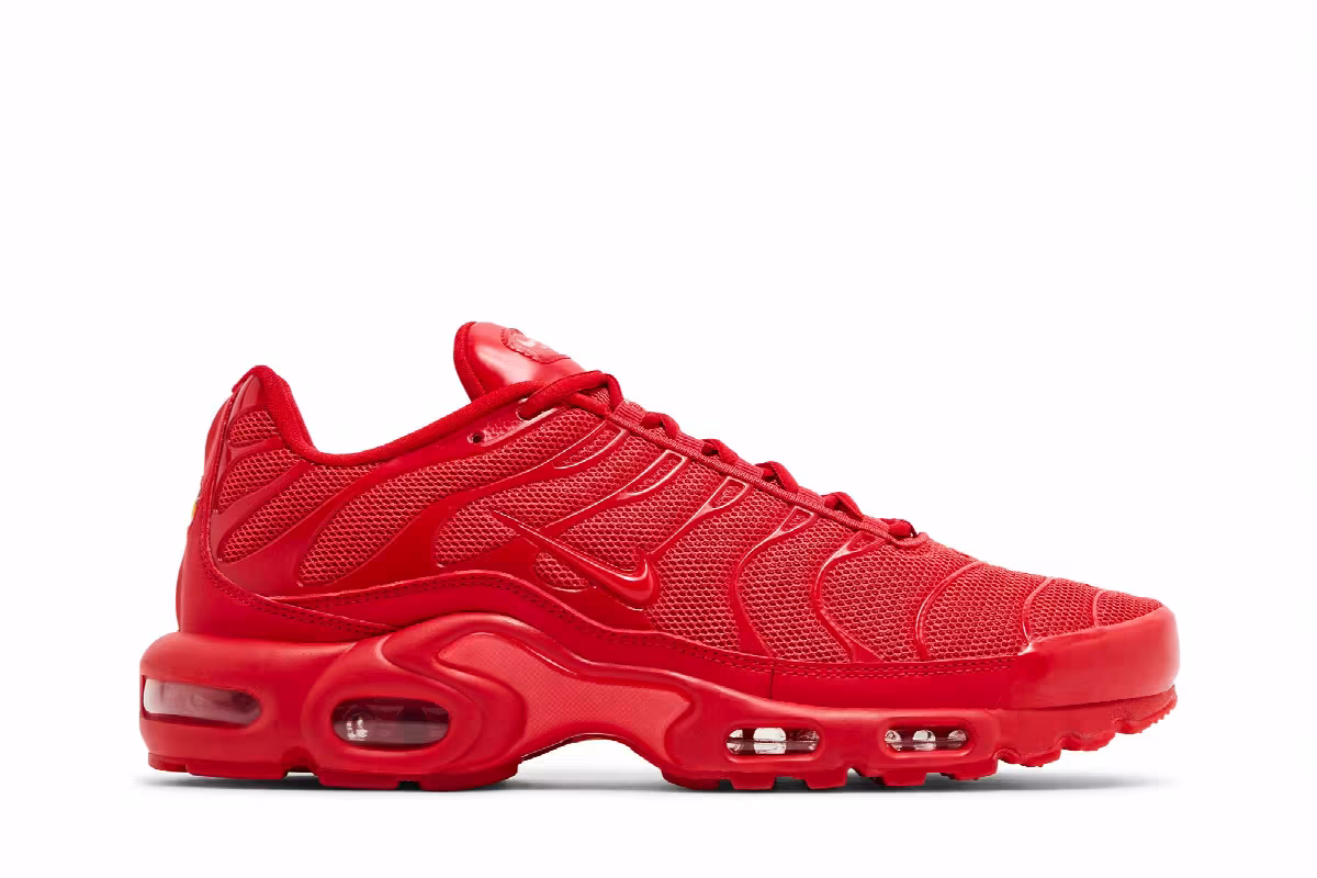 Nike Air Max Plus Lava Red, view 2