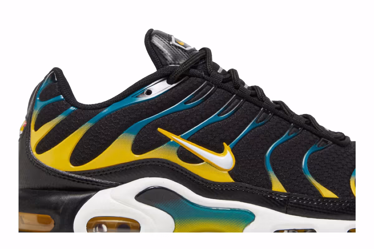 Nike Air Max Plus Black University Gold Spruce, view 3