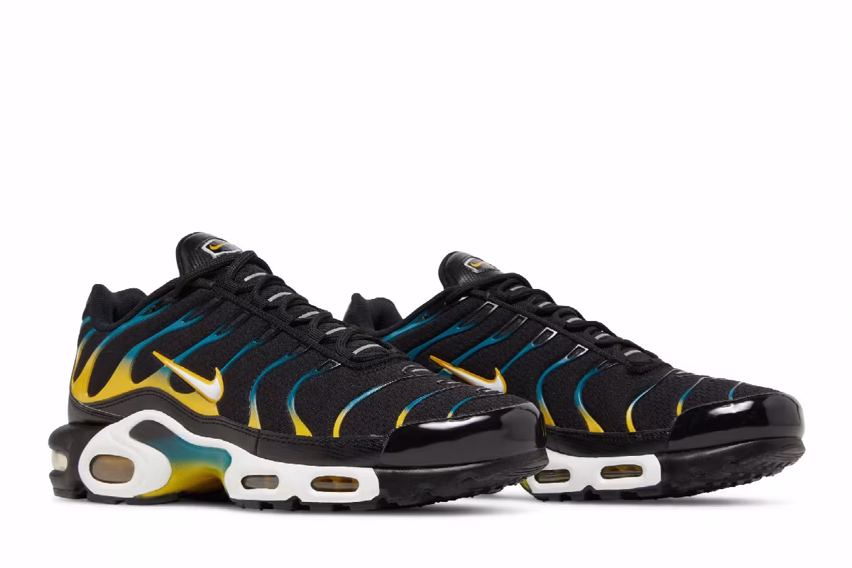 Nike Air Max Plus Black University Gold Spruce, view 9