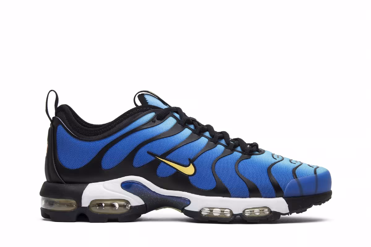 Nike Air Max Plus TN Ultra Hyper Blue, view 2