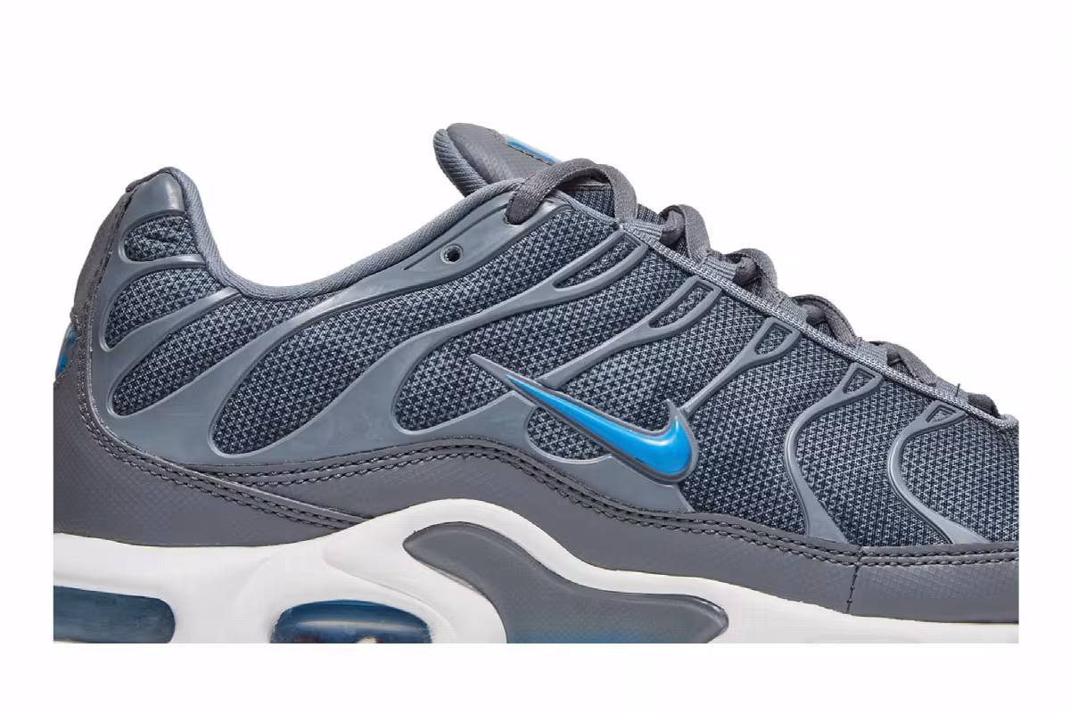 Nike Air Max Plus SE TN, view 3