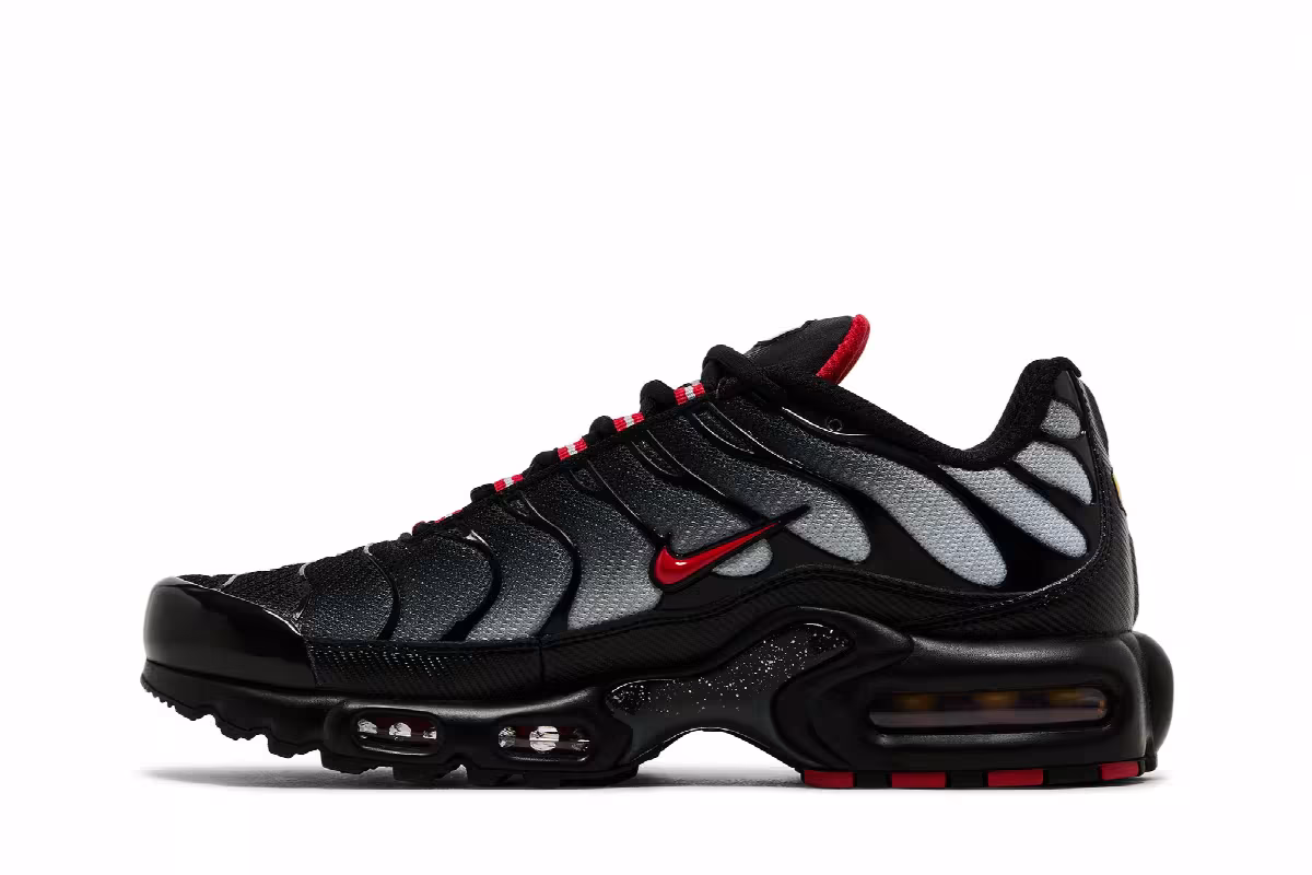 Nike Air Max Plus Black Gradient Red, view 4