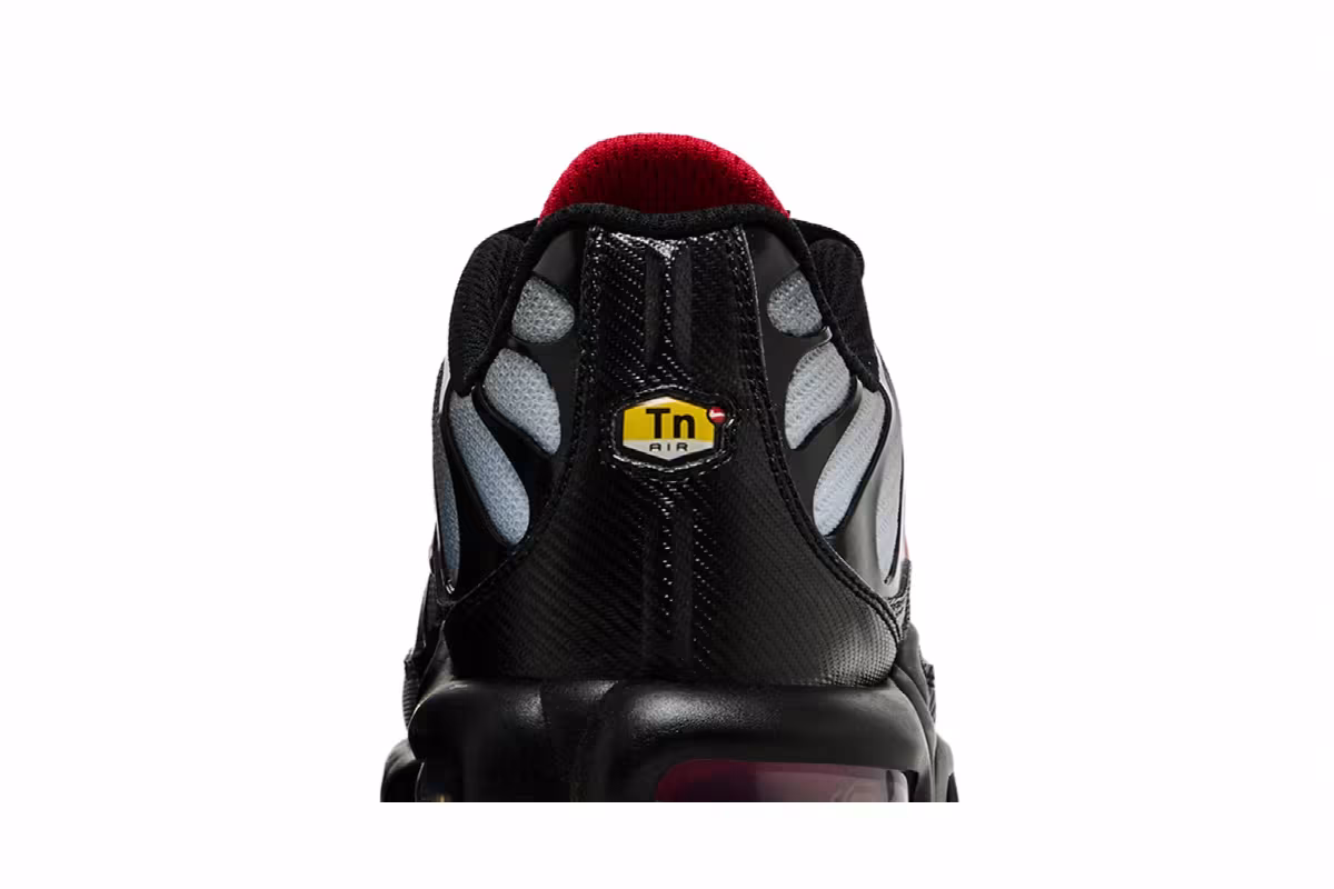 Nike Air Max Plus Black Gradient Red, view 8
