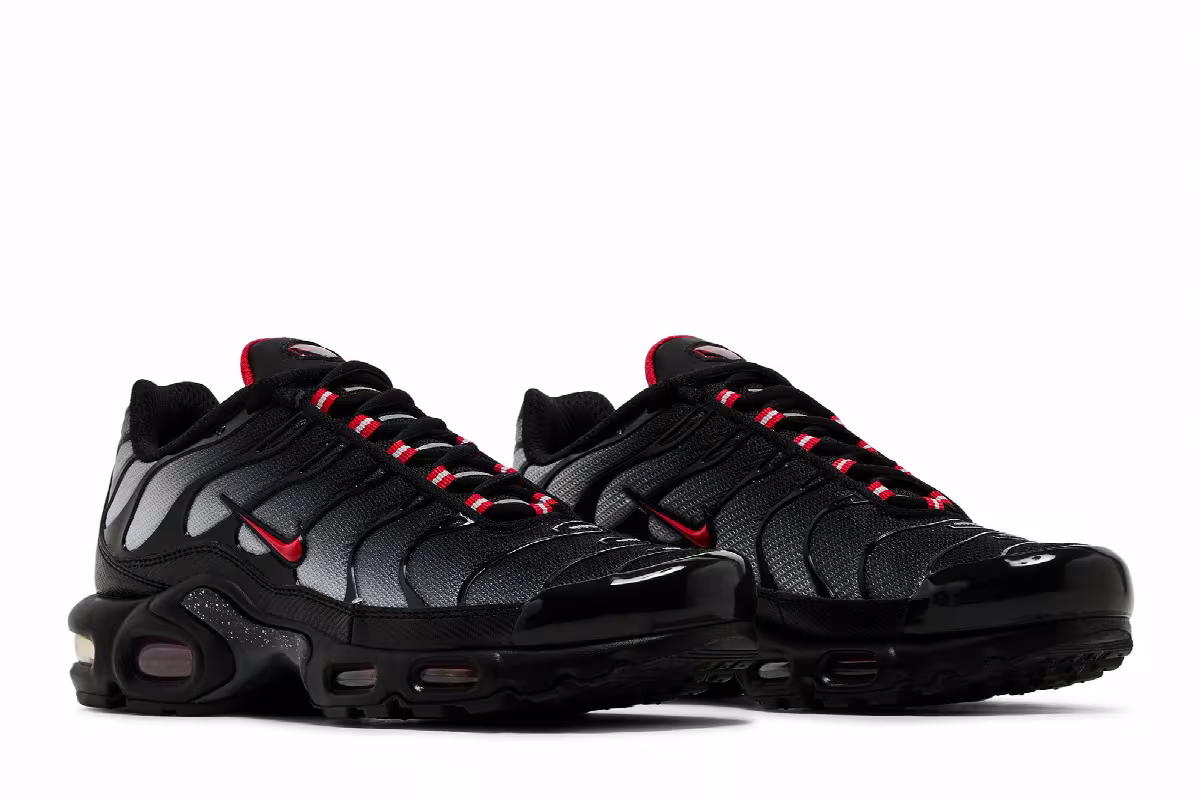 Nike Air Max Plus Black Gradient Red, view 9
