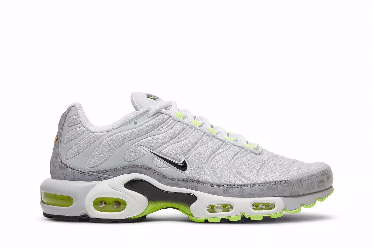 Nike Air Max Plus Reflective Logo, view 2