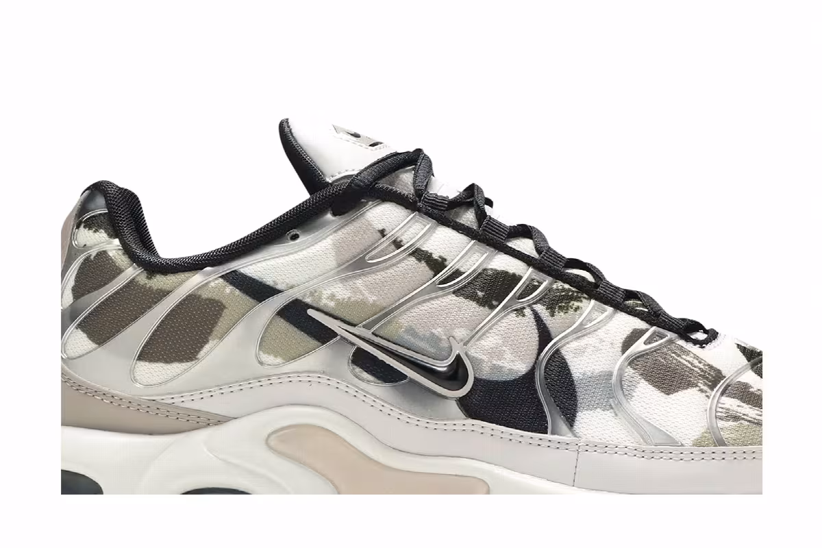 Nike Air Max Plus Brushstroke, view 3
