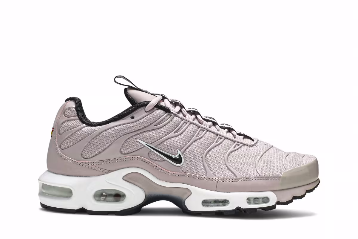 Nike Air Max Plus TN SE Taped, view 2