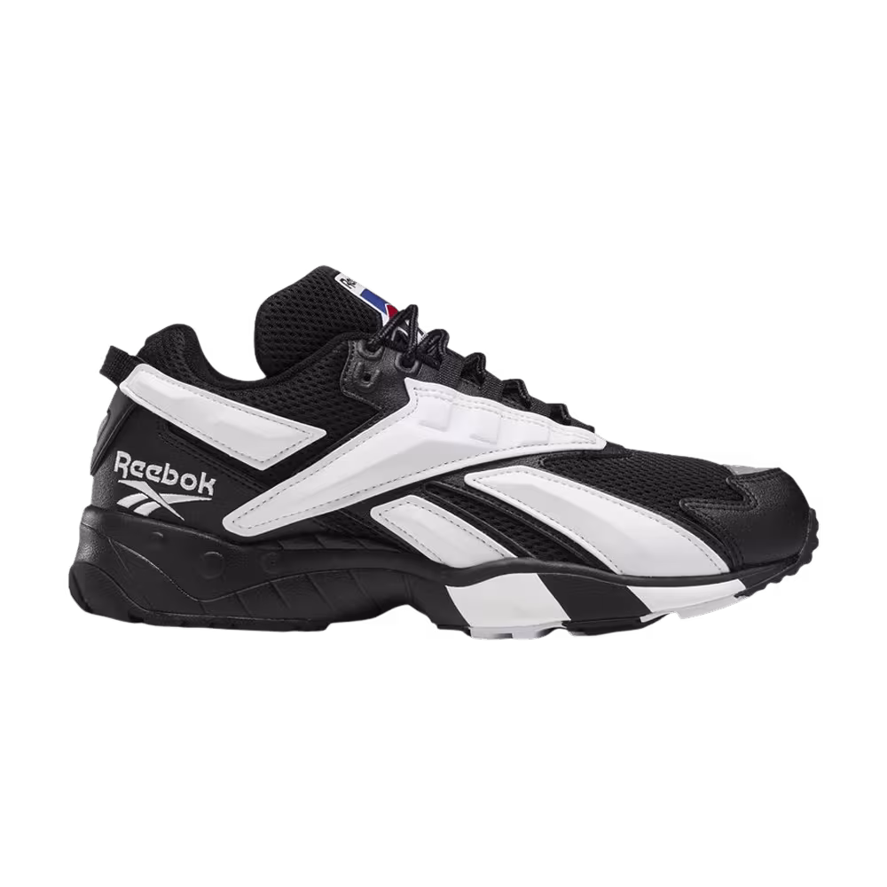Reebok INTV 96 Black White