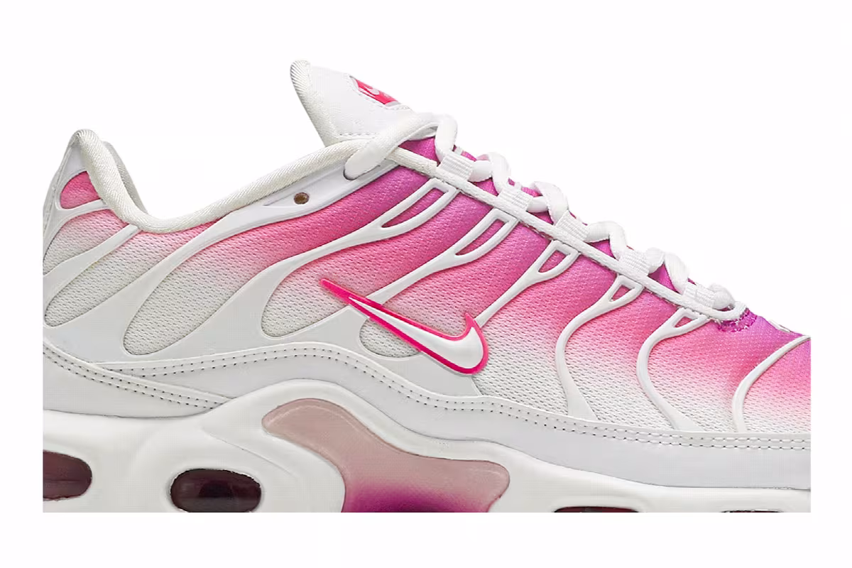 Nike Women's Air Max Plus Pink Fade, view 3