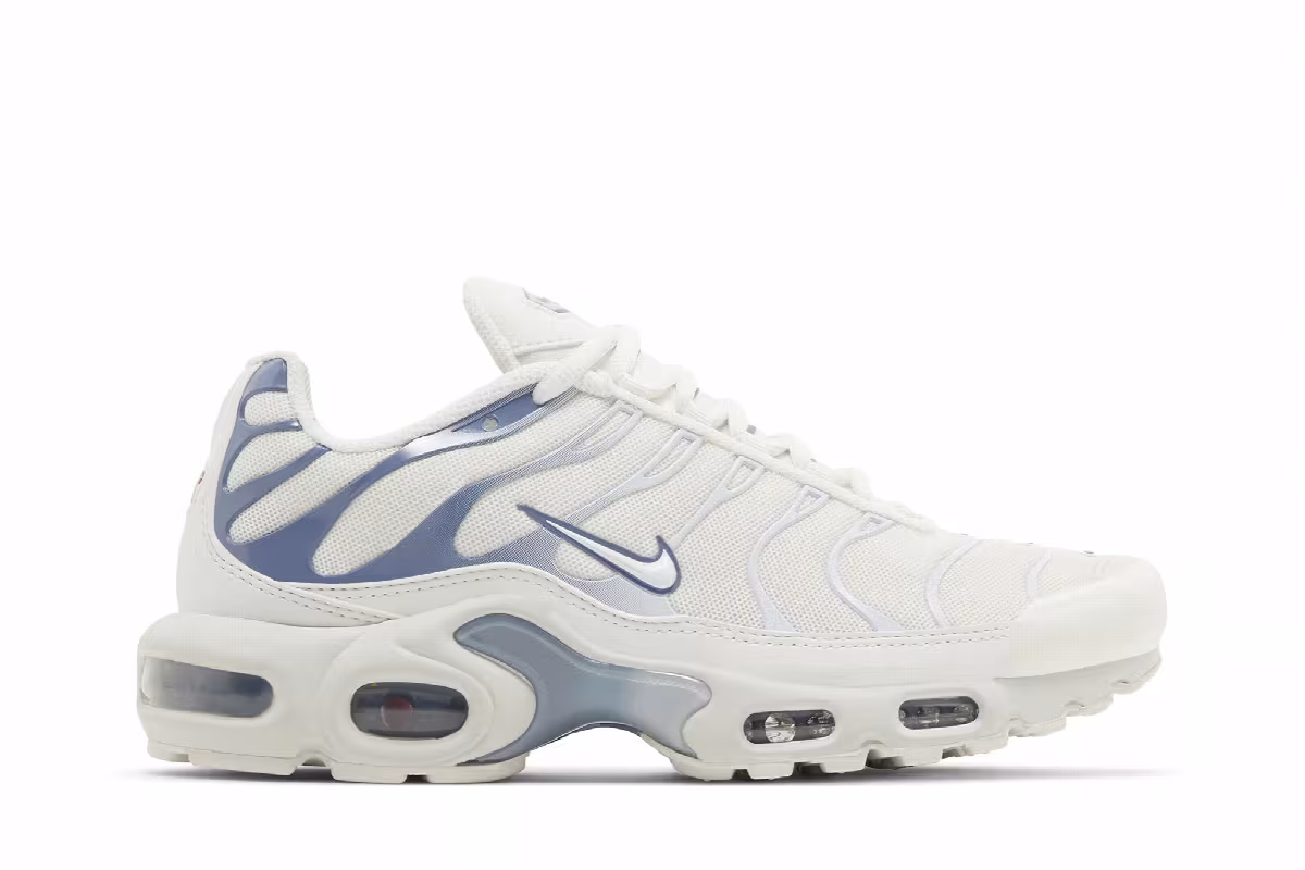 Nike Women's Air Max Plus Ashen Slate, view 2