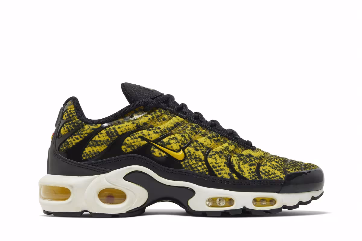 Nike Women's Air Max Plus Snakeskin, view 2