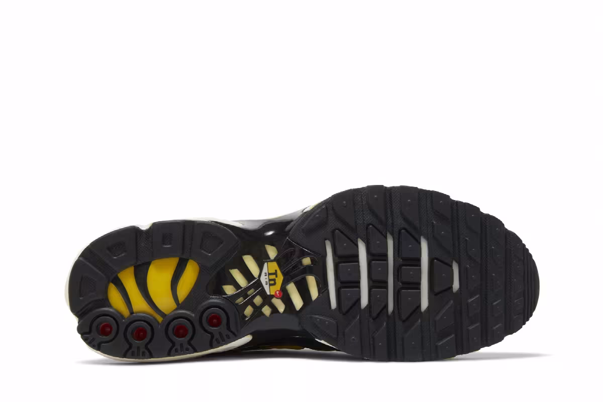 Nike Women's Air Max Plus Snakeskin, view 5