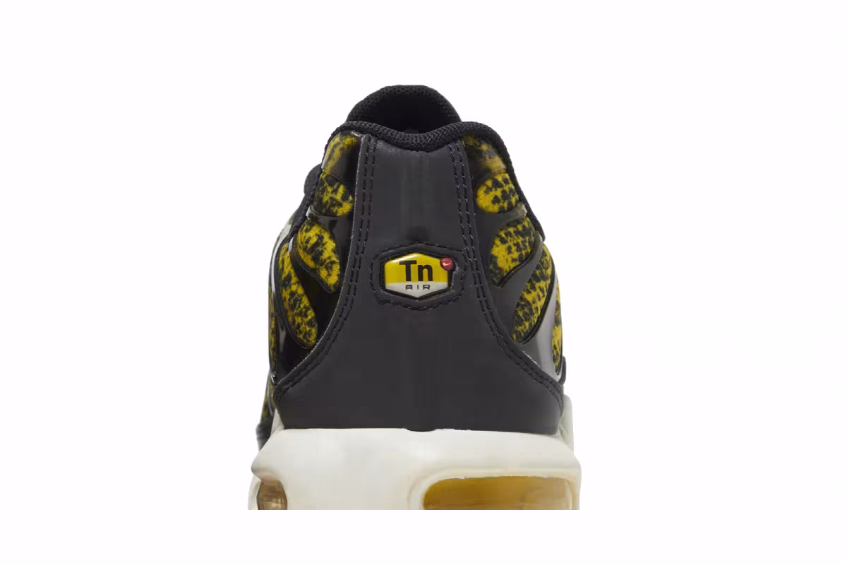 Nike Women's Air Max Plus Snakeskin, view 8