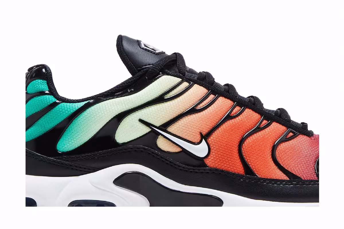 Nike Women's Air Max Plus Rainbow, view 3