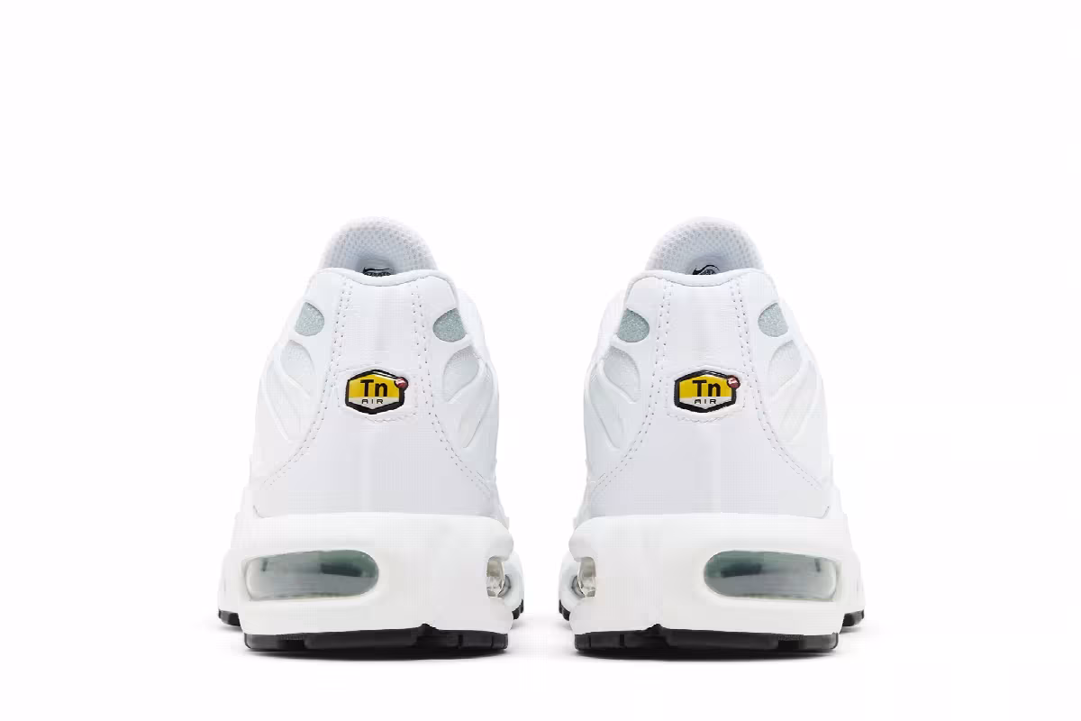 Nike Women's Air Max Plus Mica Green, view 7