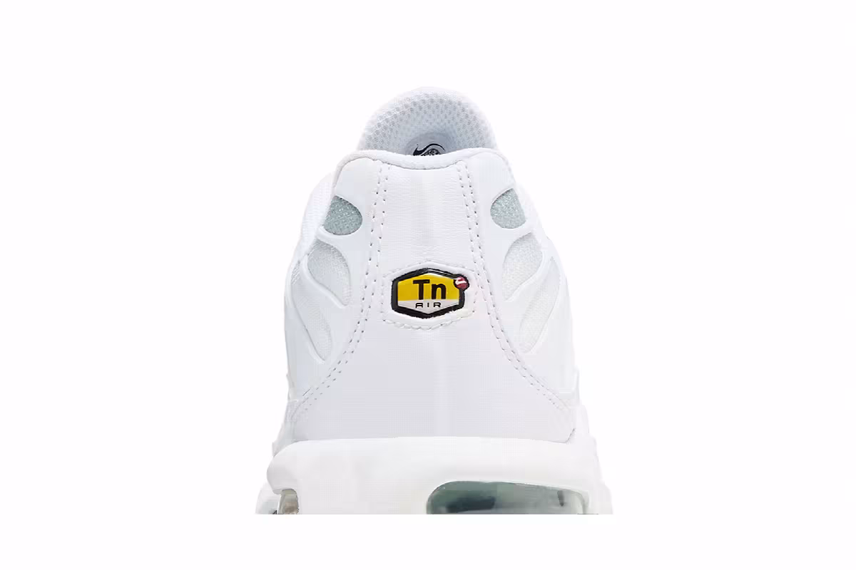 Nike Women's Air Max Plus Mica Green, view 8