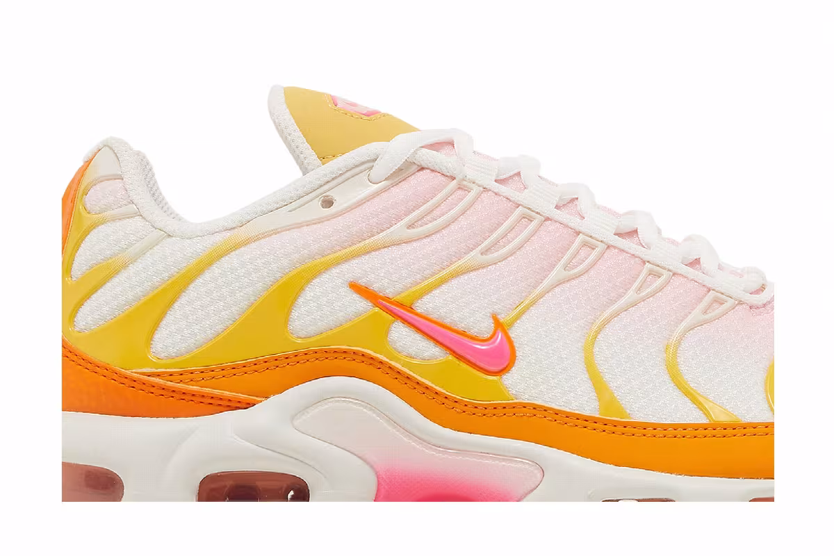 Nike Women's Air Max Plus Sunrise, view 3
