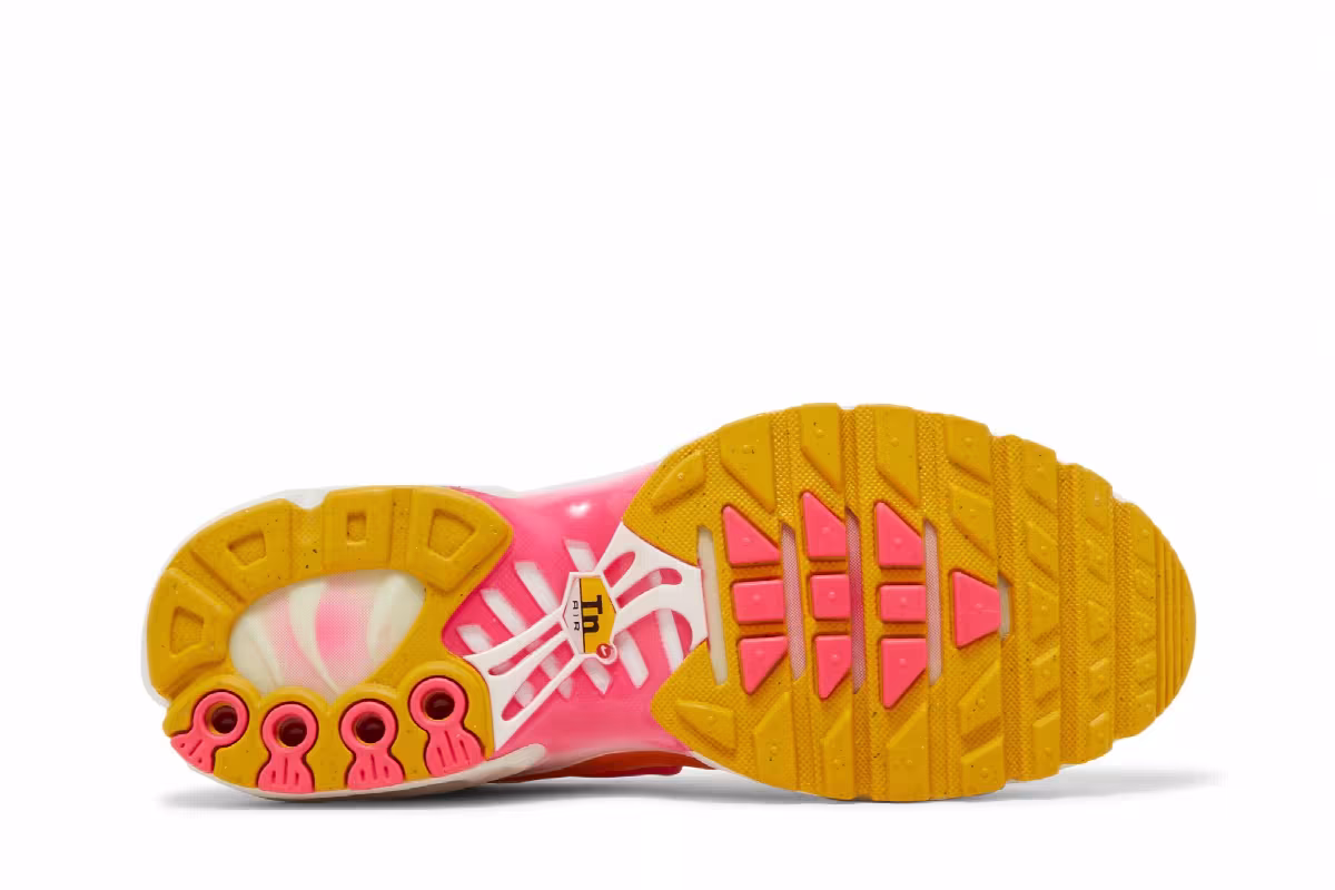 Nike Women's Air Max Plus Sunrise, view 5