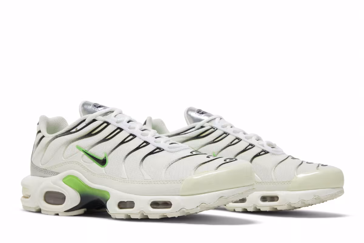 Nike Women's Air Max Plus White Green Strike, view 9