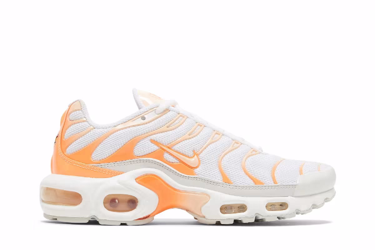 Nike Women's Air Max Plus White Atomic Orange, view 2