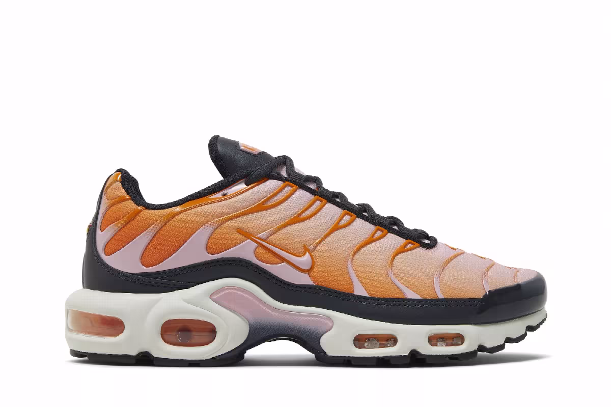 Nike Women's Air Max Plus Magma Orange Soft Pink, view 2