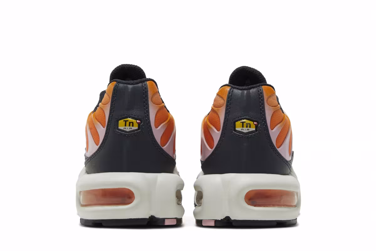 Nike Women's Air Max Plus Magma Orange Soft Pink, view 7