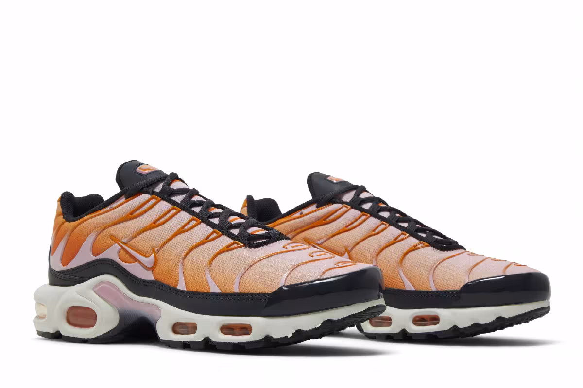 Nike Women's Air Max Plus Magma Orange Soft Pink, view 9